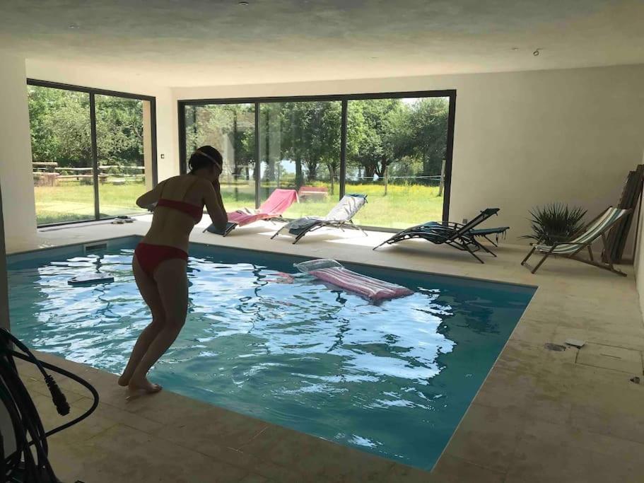 Saint-Quentin-sur-Charente Gite A La Campagne Au Bord D'Un Lac 8 Personnes מראה חיצוני תמונה